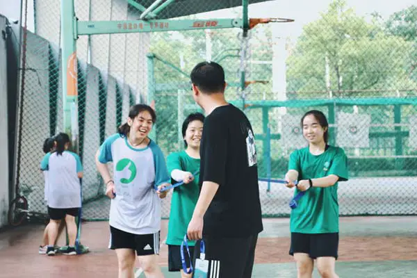 业余篮球爱好者如何借助智能反馈提高比赛表现_2